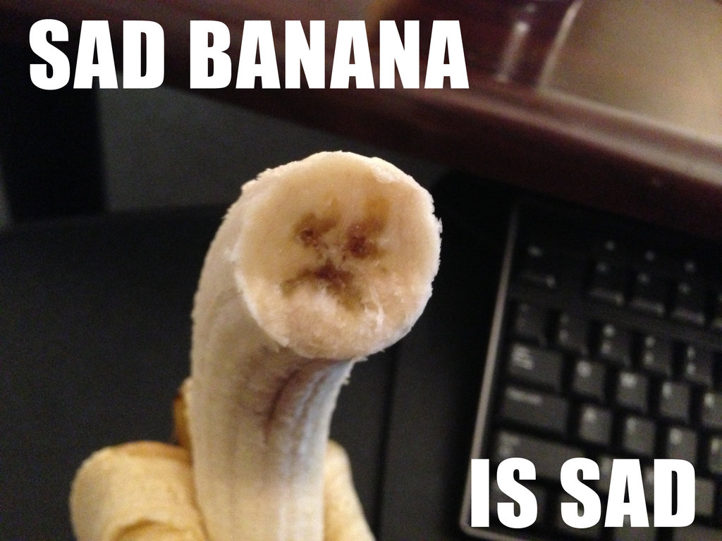 Плачущий банан мем. Мемы с бананом. Банан Мем. Бананчик Мем. Бабы Мем.