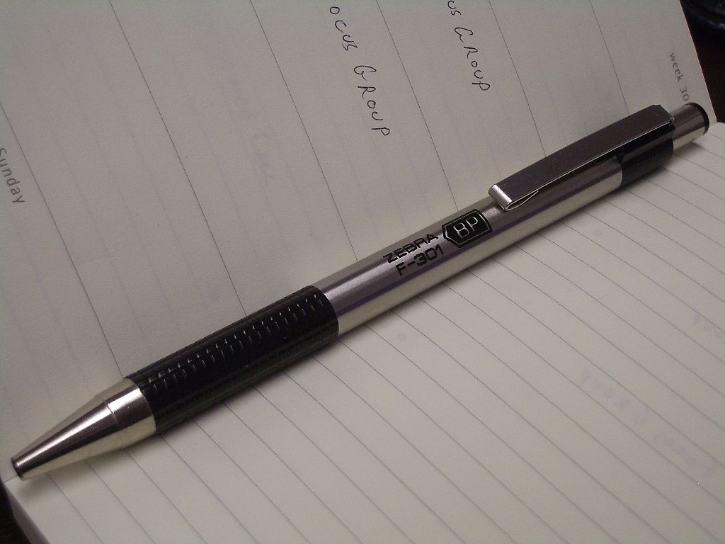 Pen out. Zebra f-301. Ручка шариковая Zebra f-301 Compact. Zebra Compact 301 ручка. Ручка Zebra 1998 f301.